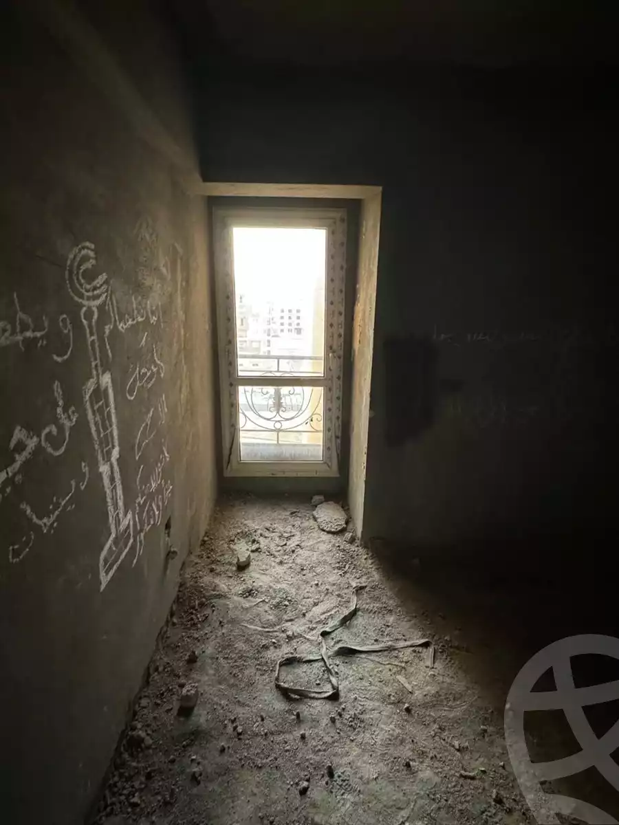 https://aqarmap.com.eg/en/listing/5906307-for-sale-cairo-new-cairo-compounds-silver-palm