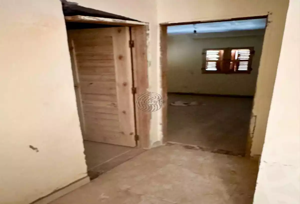 https://aqarmap.com.eg/ar/listing/5906513-for-sale-cairo-6th-of-october-el-ahyaa-neighborhood-2nd-divided-from-al-kafrawei-st