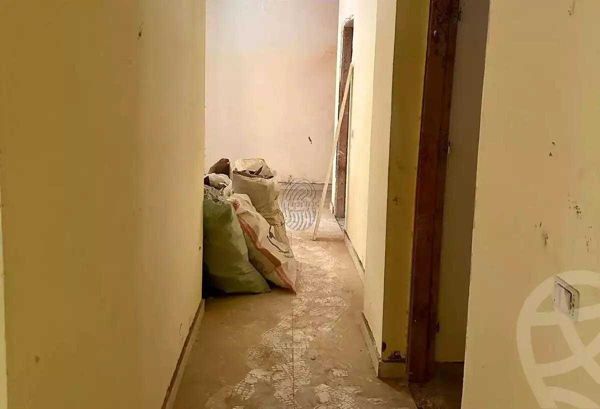 https://aqarmap.com.eg/ar/listing/5906513-for-sale-cairo-6th-of-october-el-ahyaa-neighborhood-2nd-divided-from-al-kafrawei-st