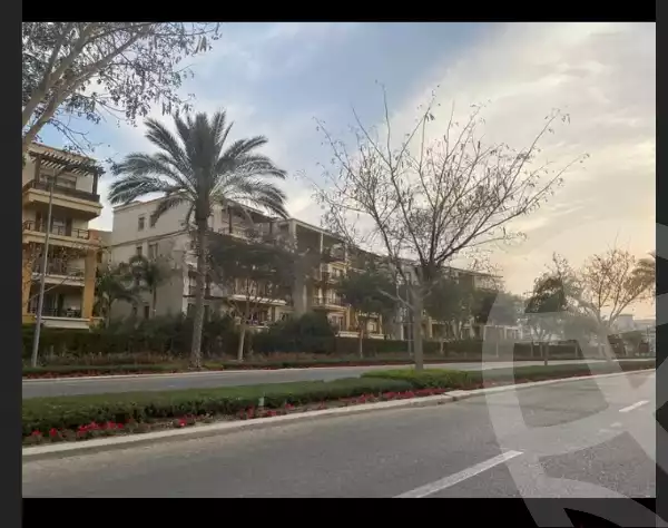 https://aqarmap.com.eg/en/listing/5906622-for-sale-cairo-mokattam-compounds-uptown-cairo-alto-residence-uptown-cairo