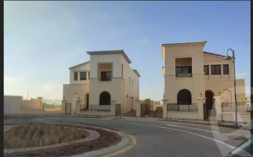 https://aqarmap.com.eg/ar/listing/5907384-for-sale-cairo-mokattam-compounds-uptown-cairo