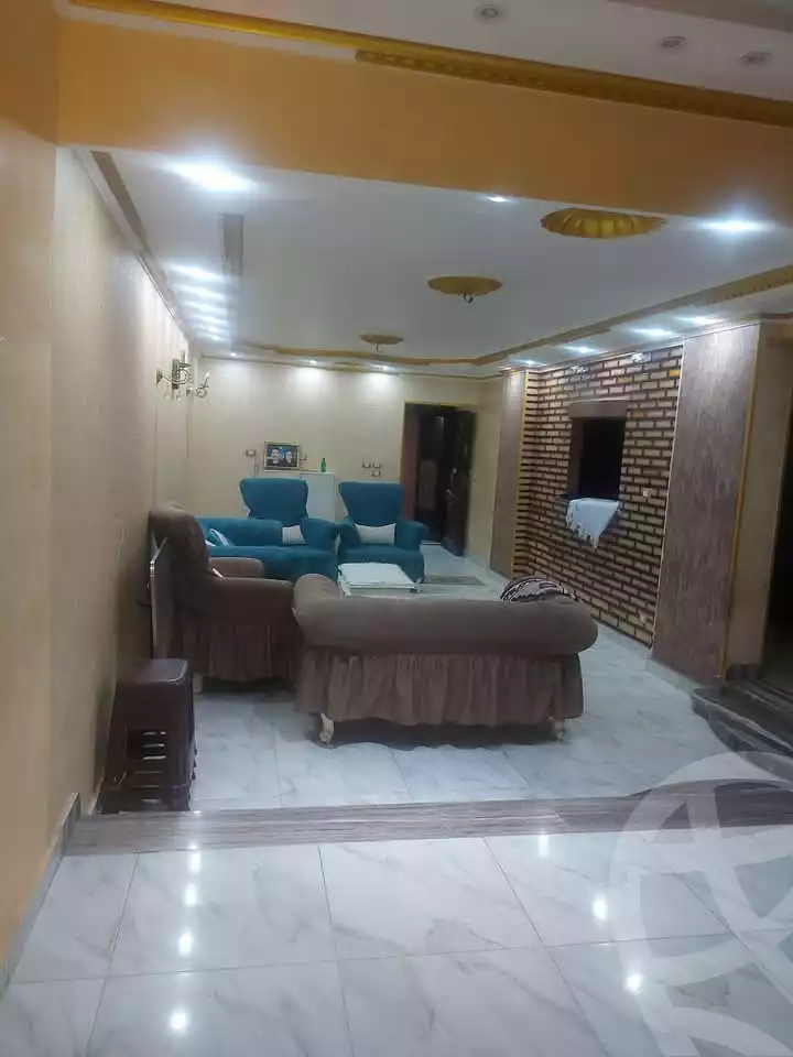 https://aqarmap.com.eg/en/listing/5909351-for-sale-cairo-helwan-helwan-el-sharkeya-gaafar-st