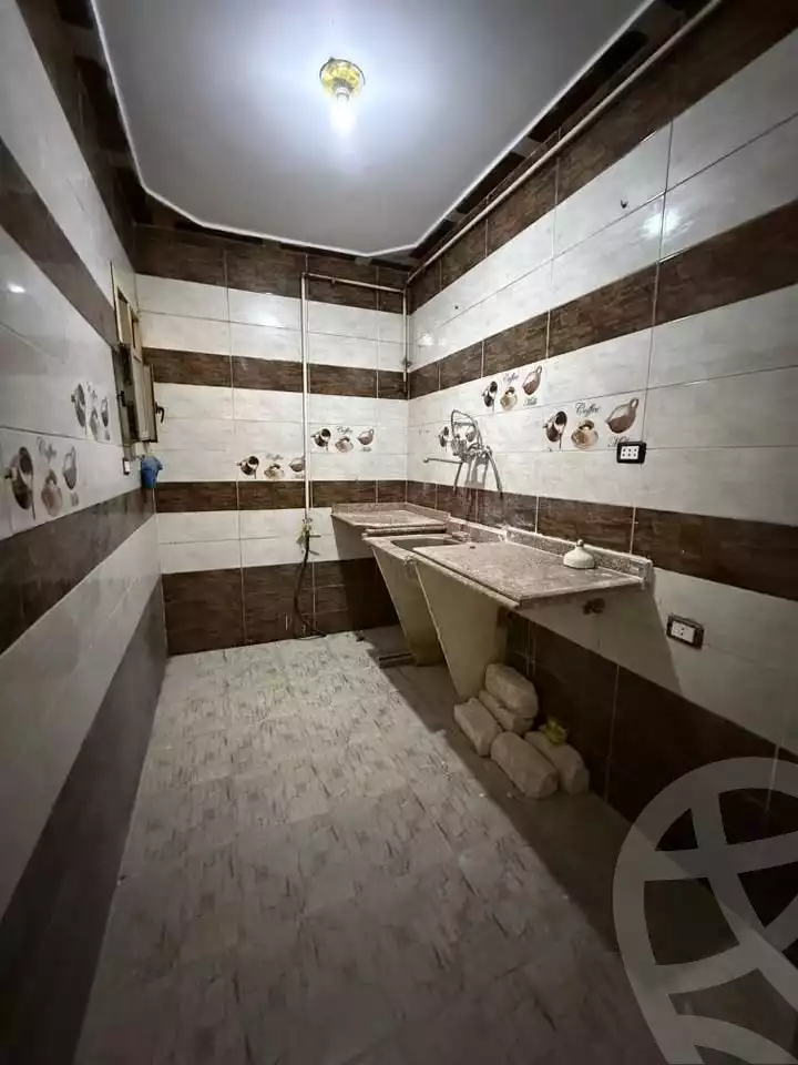 https://aqarmap.com.eg/ar/listing/5912754-for-sale-alexandria-l-jmy-lbytsh-el-zohour-st
