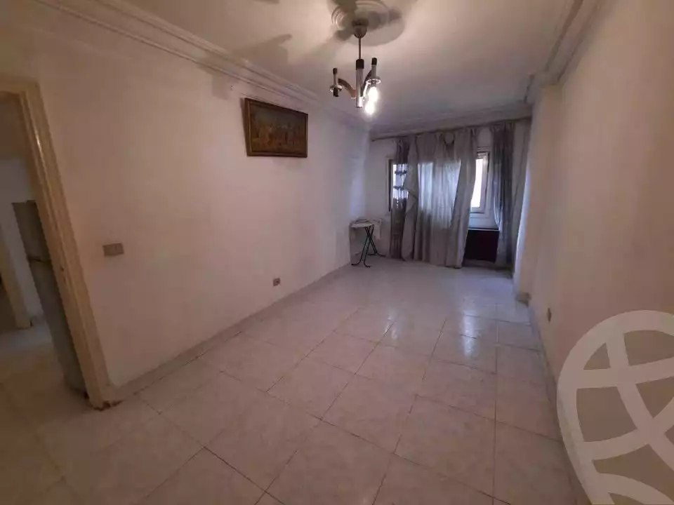 https://aqarmap.com.eg/ar/listing/5912869-for-sale-alexandria-glim-shr-bw-qyr-tryq-lhry