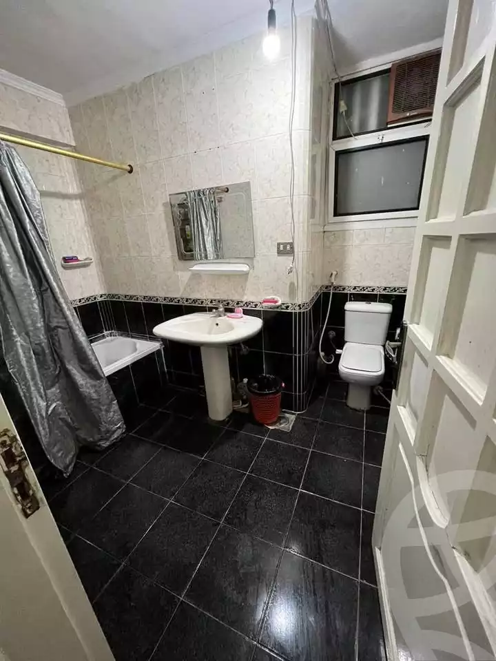 https://aqarmap.com.eg/en/listing/5912966-for-sale-alexandria-ganaklis