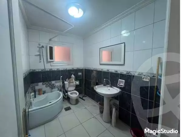 https://aqarmap.com.eg/en/listing/5913556-for-sale-alexandria-camp-cesar