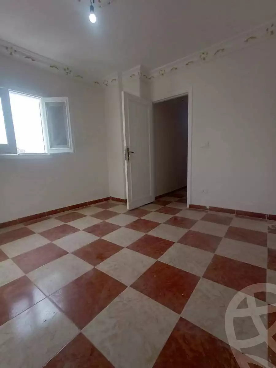https://aqarmap.com.eg/en/listing/5916787-for-sale-alexandria-bahray-el-anfoshy-saqr-basha-st