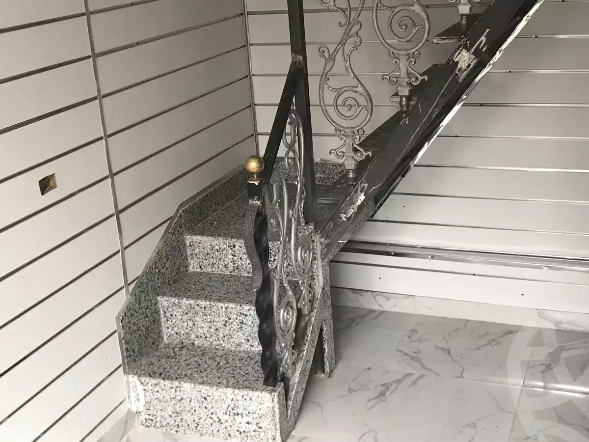 https://aqarmap.com.eg/en/listing/5918921-for-sale-cairo-el-sayyeda-zeinab-haret-magles-al-shaab