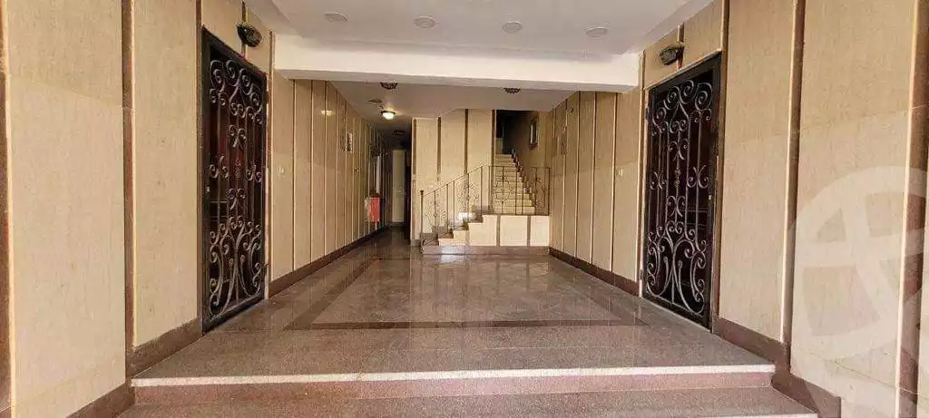 https://aqarmap.com.eg/en/listing/5919792-for-sale-cairo-new-cairo-compounds-zohour-life-compound-2