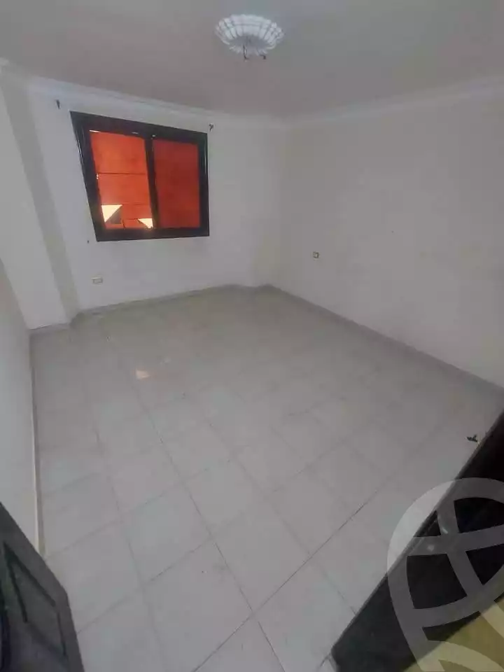 https://aqarmap.com.eg/en/listing/5920063-for-sale-cairo-helwan-helwan-el-sharkeya-mostafa-safwat-st