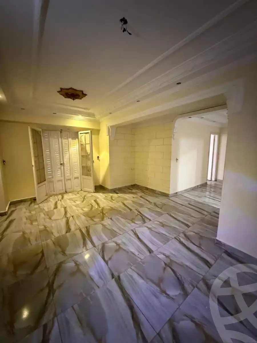 https://aqarmap.com.eg/ar/listing/5921652-for-sale-alexandria-l-jmy-lbytsh-el-zohour-st