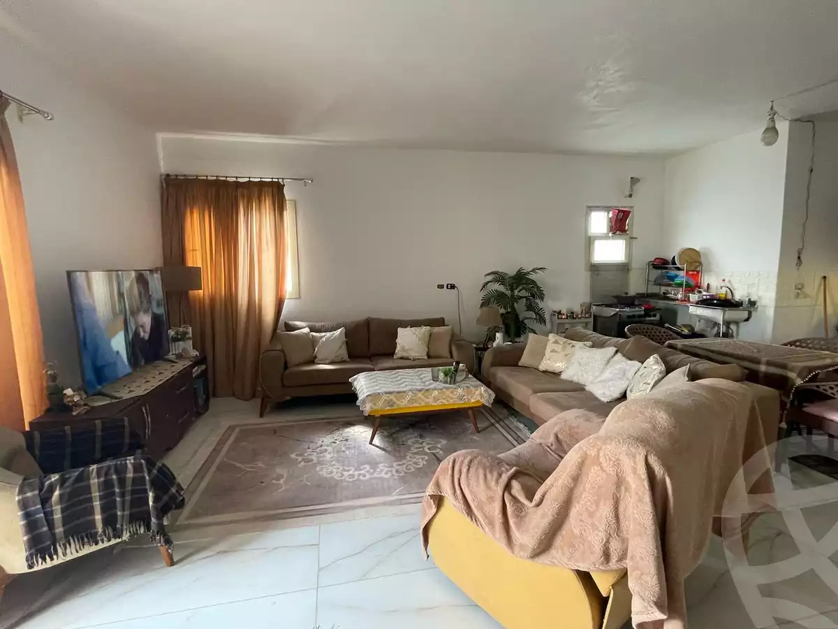 https://aqarmap.com.eg/en/listing/5921688-for-sale-cairo-new-cairo-first-settlement-neighbourhood-10-badee-khairy-st