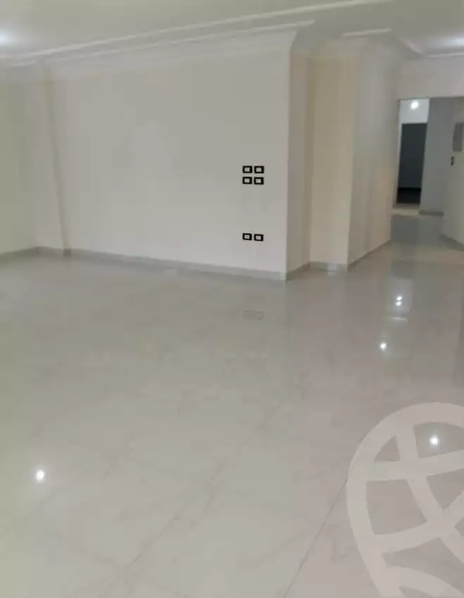 https://aqarmap.com.eg/ar/listing/5921915-for-rent-cairo-mokattam-lhdb-l-ly-shareaa-9