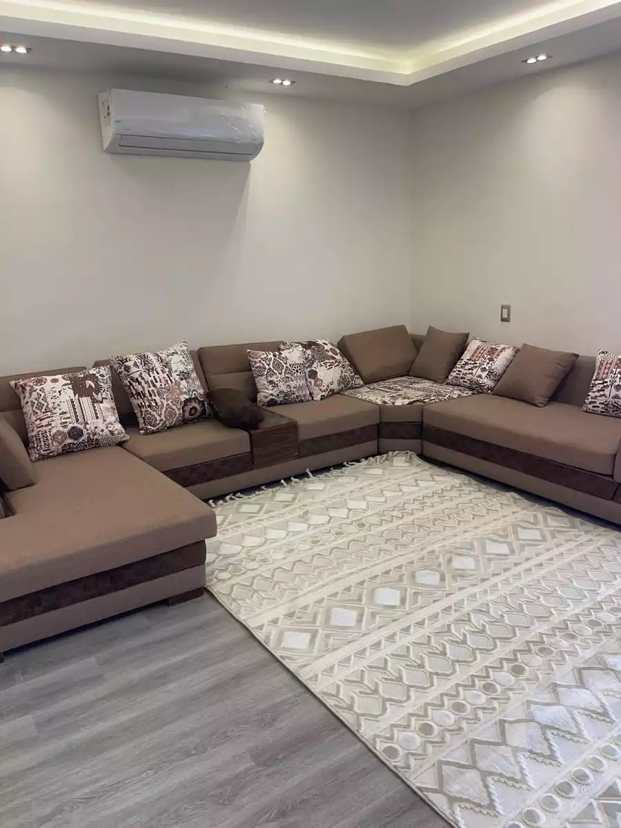 https://aqarmap.com.eg/en/listing/5923948-for-rent-cairo-6th-of-october-compounds-palm-parks