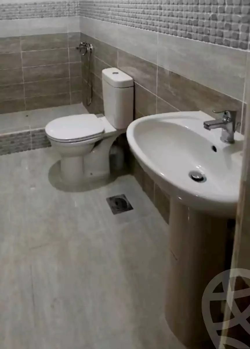 https://aqarmap.com.eg/en/listing/5924421-for-rent-cairo-mokattam-el-hadabah-el-wosta