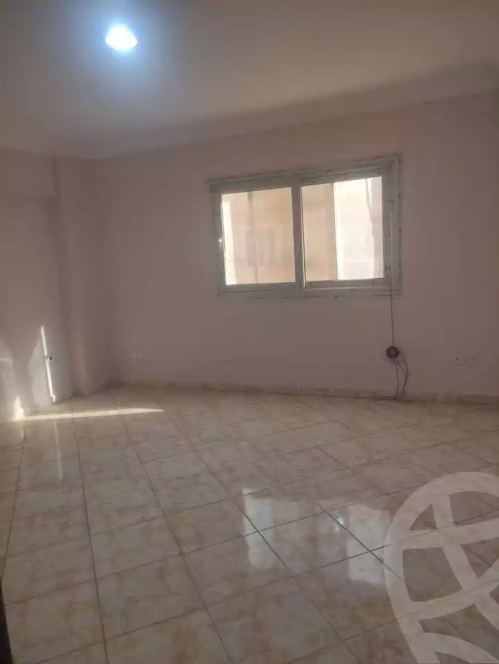 https://aqarmap.com.eg/en/listing/5925366-for-rent-cairo-mokattam-lhdb-l-ly