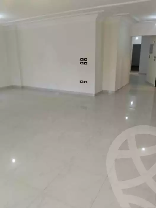 https://aqarmap.com.eg/ar/listing/5925876-for-rent-cairo-mokattam-lhdb-l-ly-shareaa-9