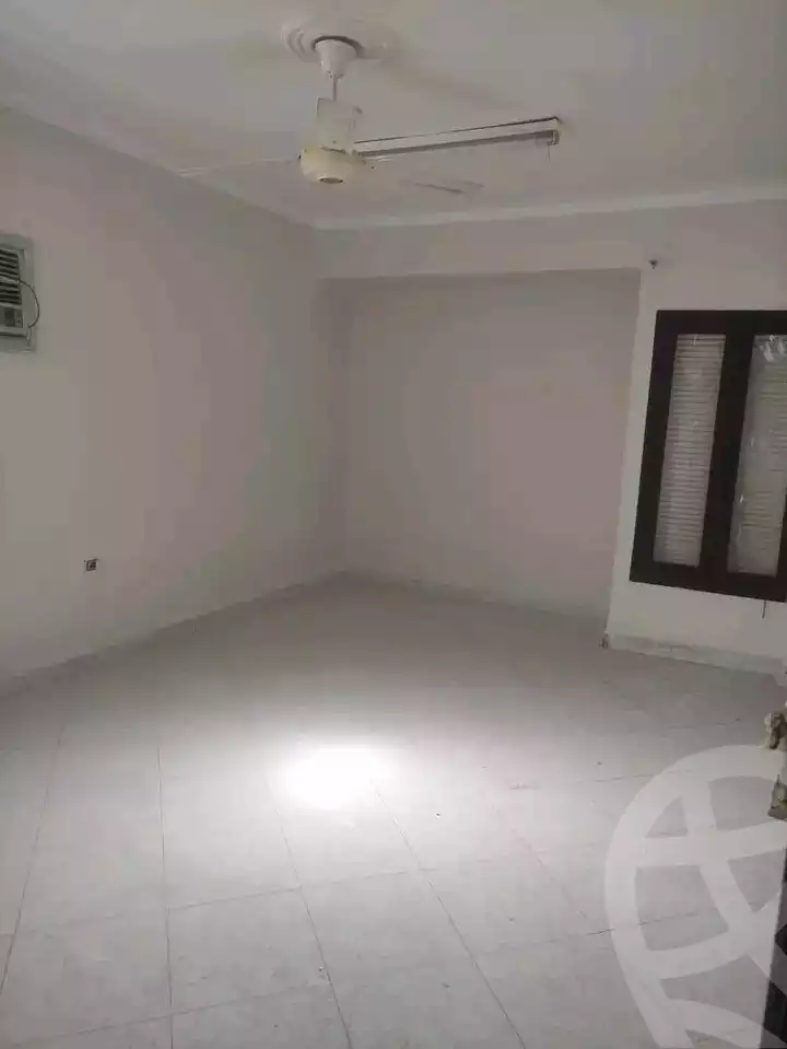 https://aqarmap.com.eg/en/listing/5926295-for-sale-cairo-15th-of-may-mjwr-3
