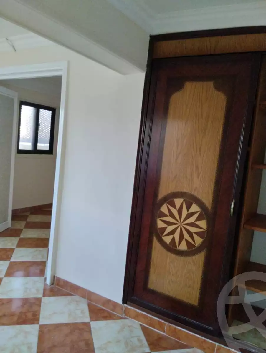 https://aqarmap.com.eg/ar/listing/5926328-for-sale-alexandria-l-jmy-lbytsh-zayed-st