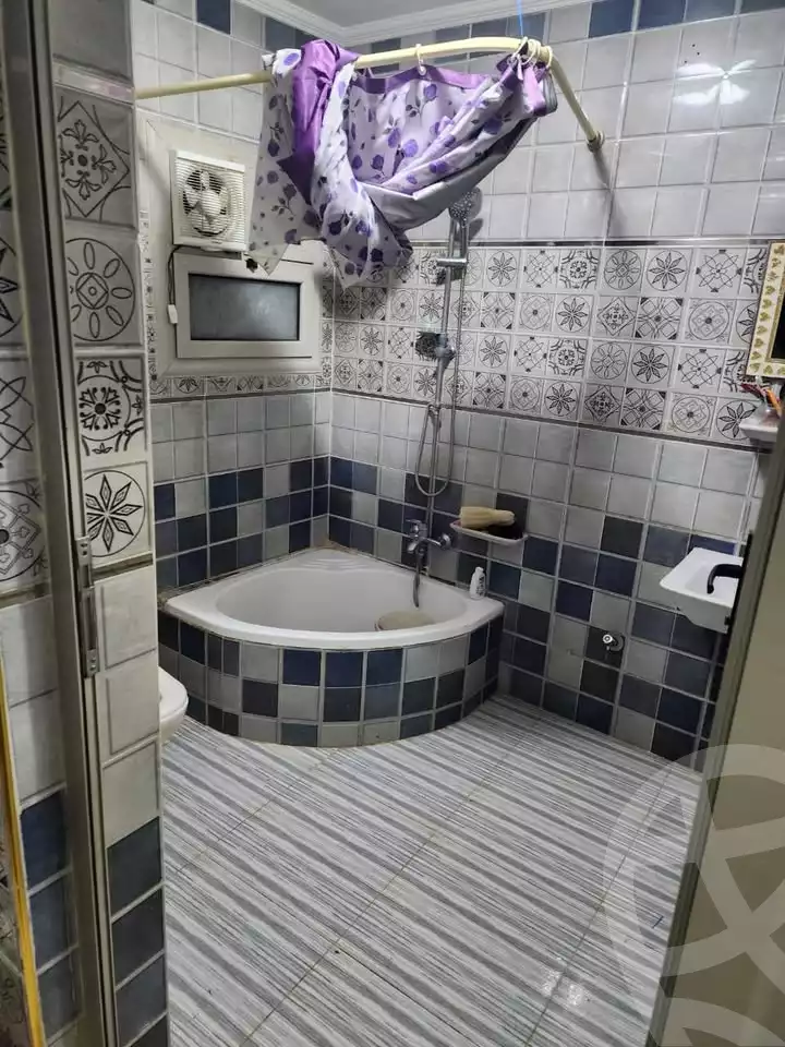 https://aqarmap.com.eg/ar/listing/5927541-for-sale-alexandria-l-jmy-lbytsh-el-hanafeya-st