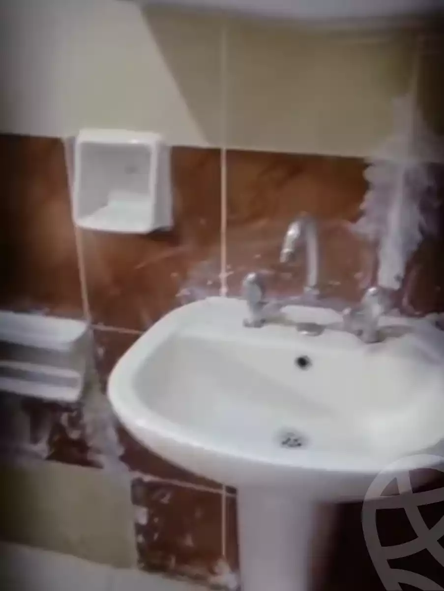 https://aqarmap.com.eg/ar/listing/5927690-for-rent-alexandria-l-jmy-el-hanouvel