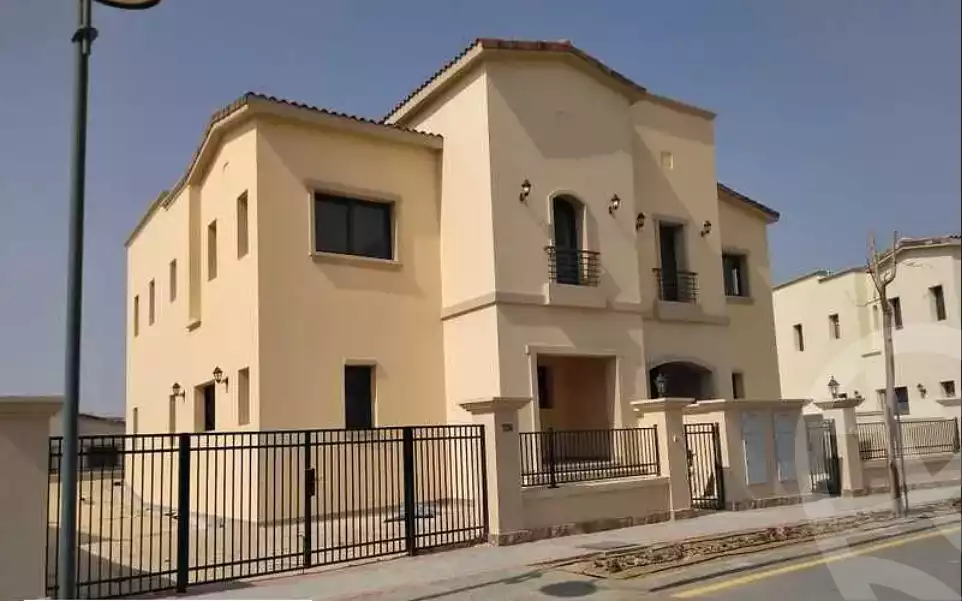 https://aqarmap.com.eg/en/listing/5928669-for-sale-cairo-mokattam-compounds-uptown-cairo