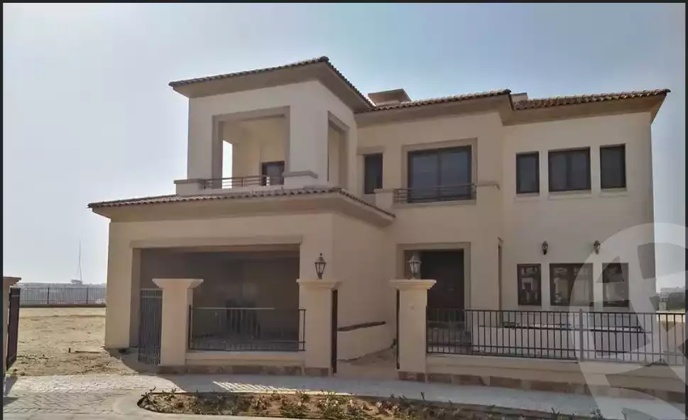 https://aqarmap.com.eg/en/listing/5928669-for-sale-cairo-mokattam-compounds-uptown-cairo