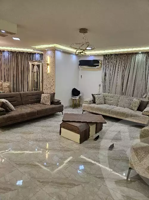 https://aqarmap.com.eg/ar/listing/5930126-for-rent-cairo-dokki-manteqt-nadi-el-syd