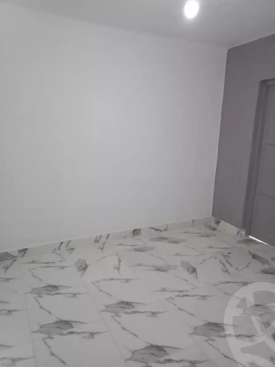 https://aqarmap.com.eg/ar/listing/5930389-for-sale-cairo-helwan-lmjwr-lrb-lmshrw-lmryky