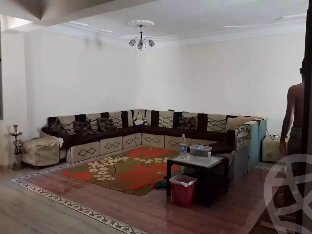 https://aqarmap.com.eg/ar/listing/5930450-for-sale-alexandria-l-jmy-lbytsh-el-saleheen-mosque-st