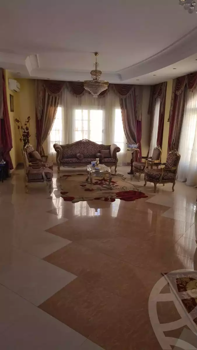 https://aqarmap.com.eg/en/listing/5931143-for-sale-cairo-el-sheikh-zayed-city-compounds-el-yasmeen-compound