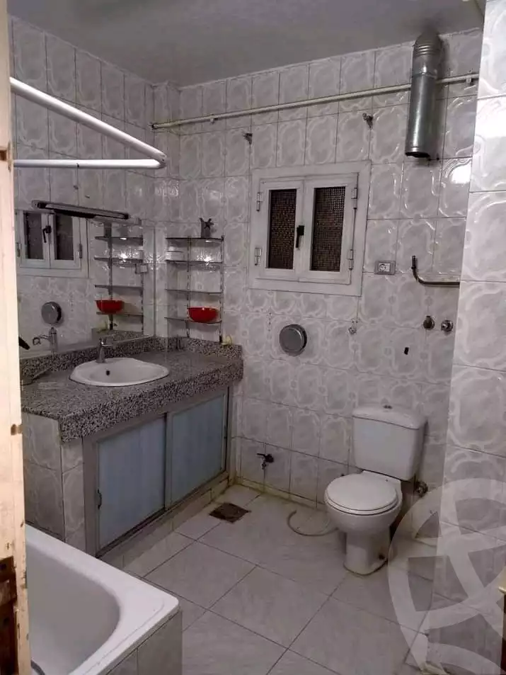 https://aqarmap.com.eg/ar/listing/5932100-for-sale-cairo-helwan-kwrnysh-hlwn