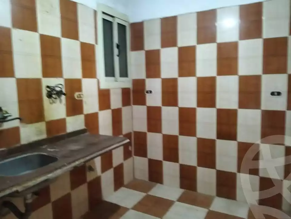 https://aqarmap.com.eg/en/listing/5930569-for-rent-alexandria-l-jmy-el-kilo-21