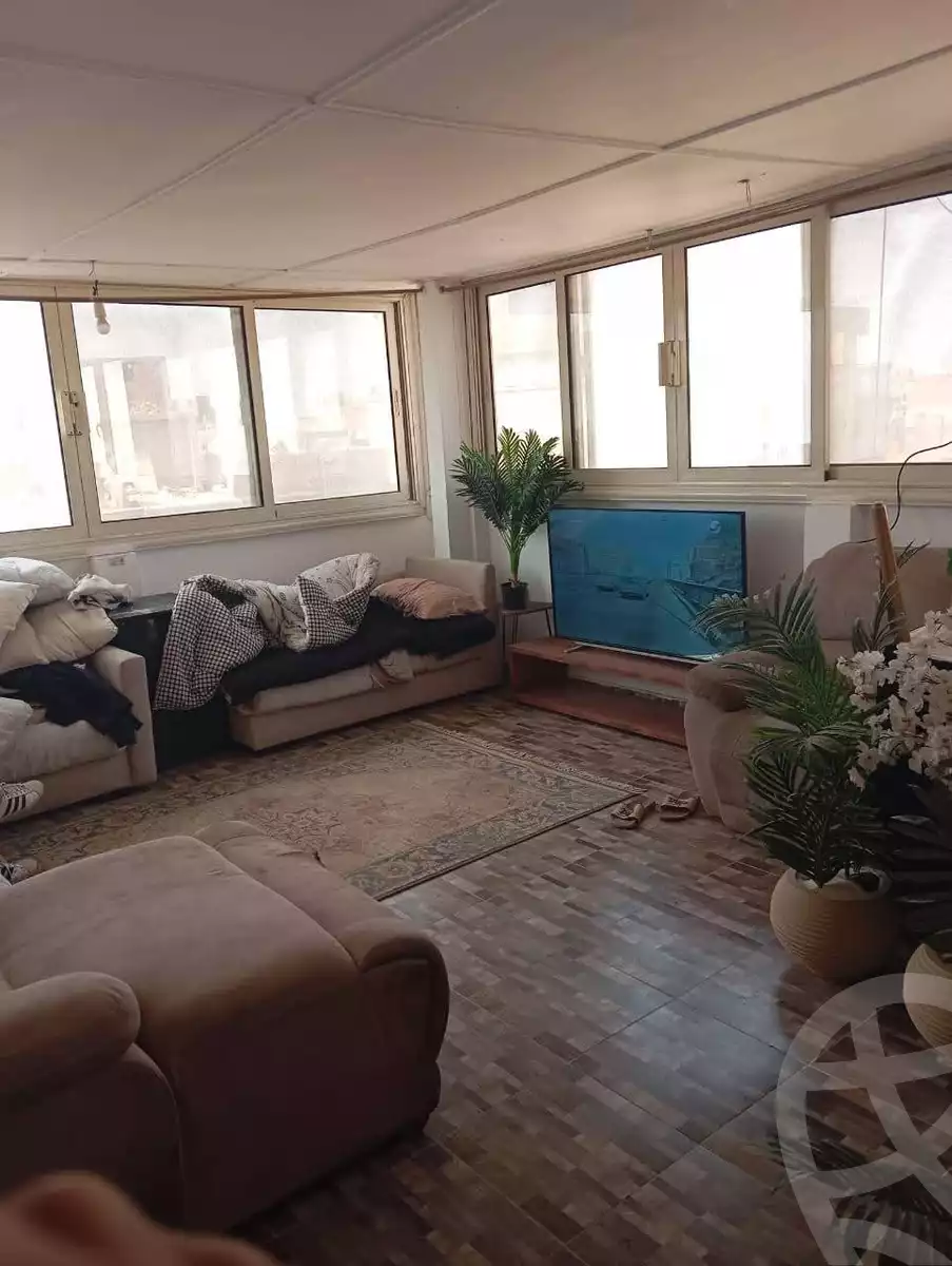 https://aqarmap.com.eg/ar/listing/5933435-for-sale-cairo-helwan-hadayek-helwan-el-khashab-canal
