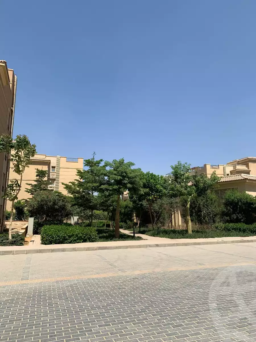 https://aqarmap.com.eg/en/listing/5934807-for-sale-cairo-new-cairo-compounds-stwn-ryzydns-by-ar-y-llttwyr