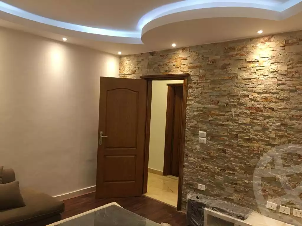 https://aqarmap.com.eg/ar/listing/5935446-for-rent-cairo-el-sheikh-zayed-city-compounds-greens