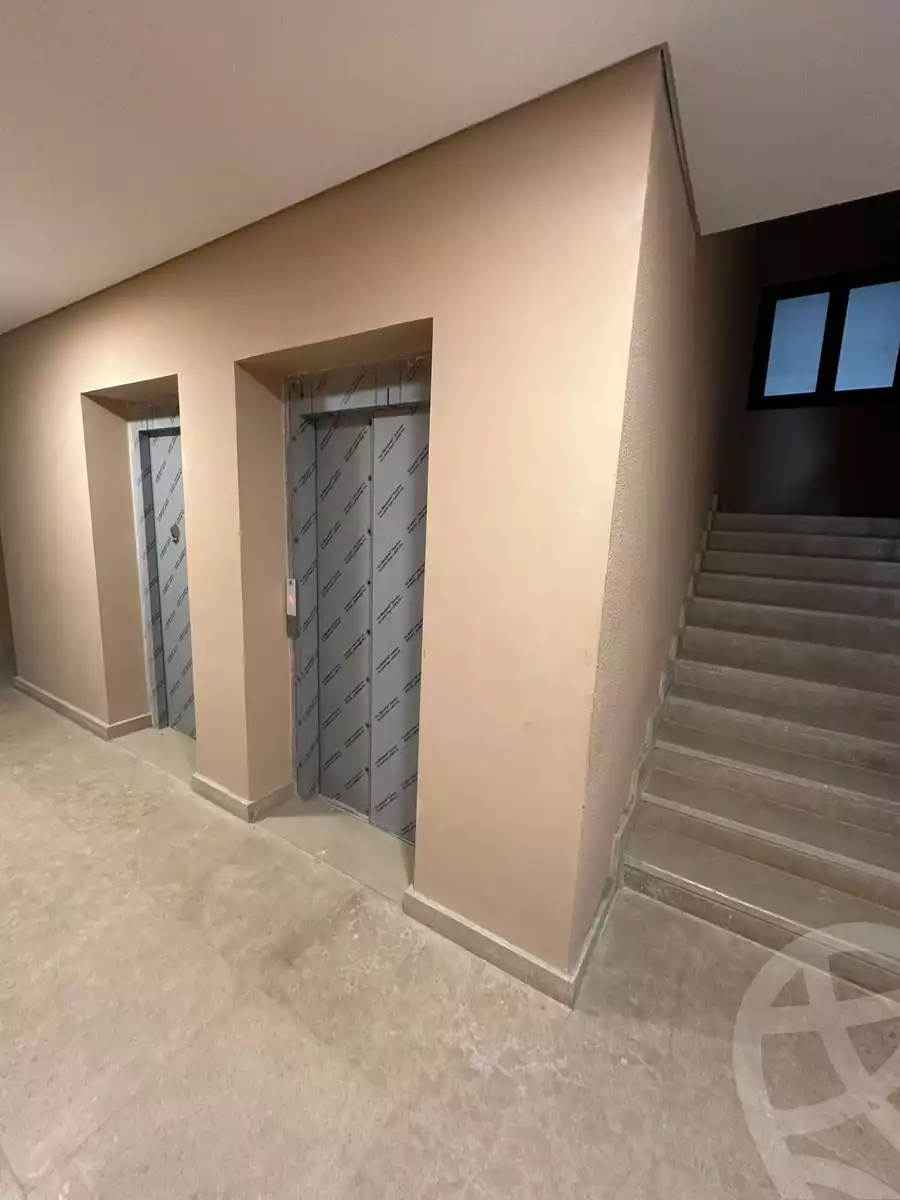 https://aqarmap.com.eg/en/listing/5936888-for-sale-cairo-el-sheikh-zayed-city-compounds-kmbwnd-fyldj-wyst-dr-llttwyr
