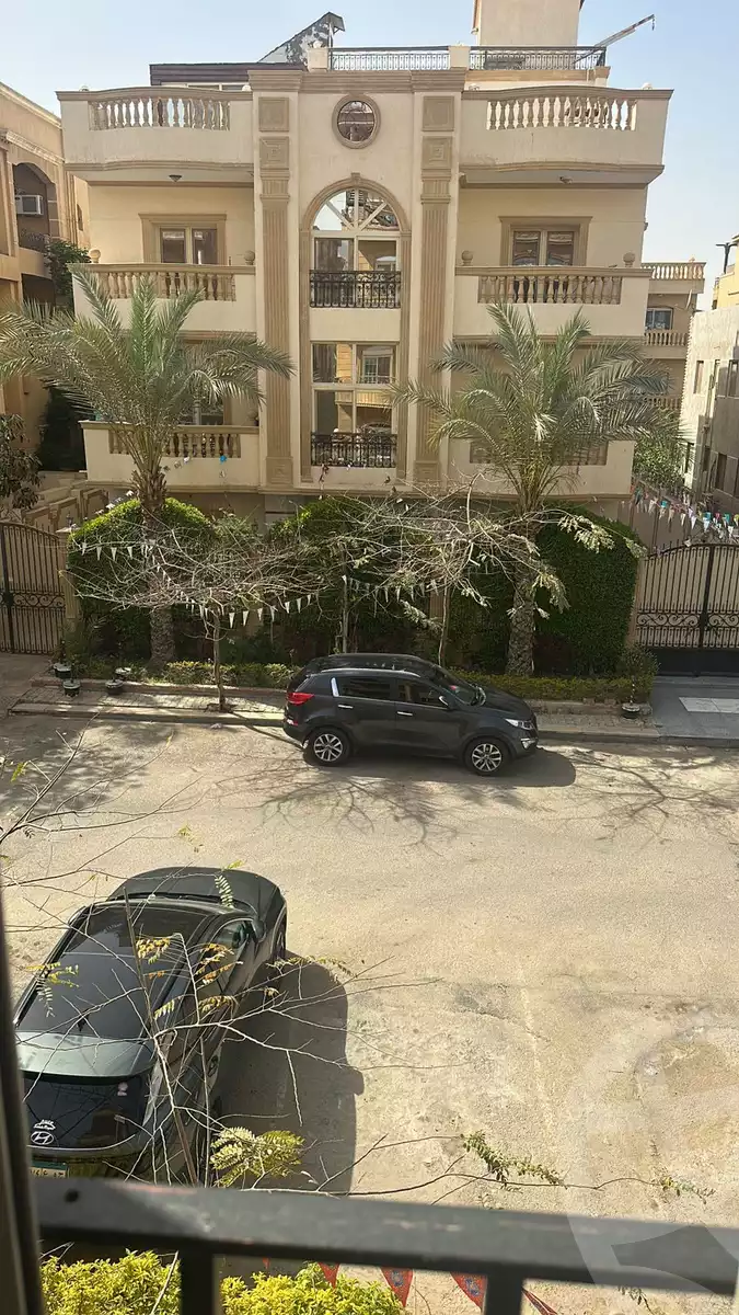 https://aqarmap.com.eg/en/listing/5937695-for-sale-cairo-new-cairo-compounds-lmn-l-m