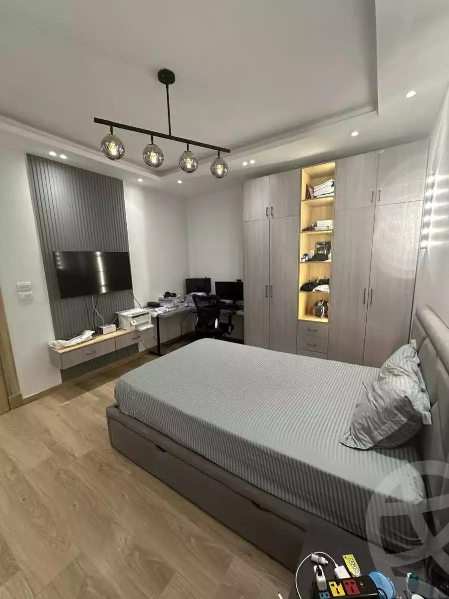 https://aqarmap.com.eg/en/listing/5937747-for-sale-cairo-new-cairo-compounds-fifth-square