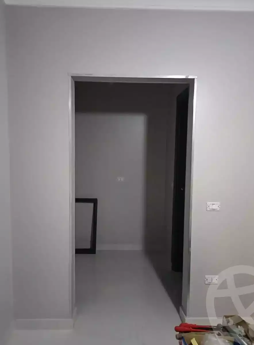 https://aqarmap.com.eg/ar/listing/5939256-for-rent-cairo-mokattam-compounds-kmbwnd-rwyl-jrdnz
