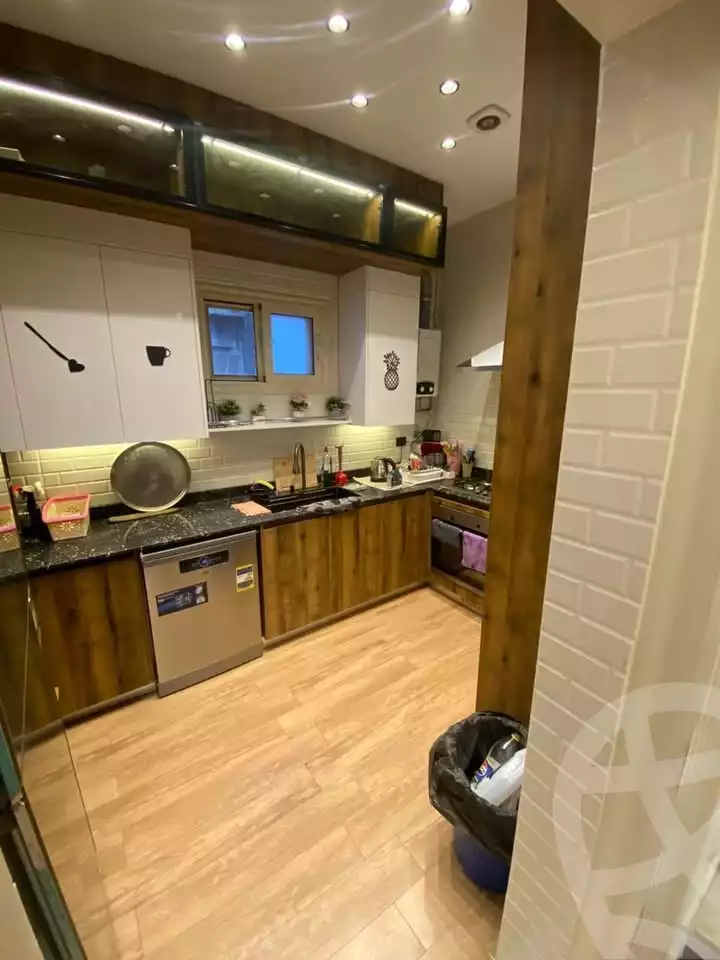 https://aqarmap.com.eg/ar/listing/5939393-for-sale-cairo-mokattam-lhdb-l-ly-shareaa-9