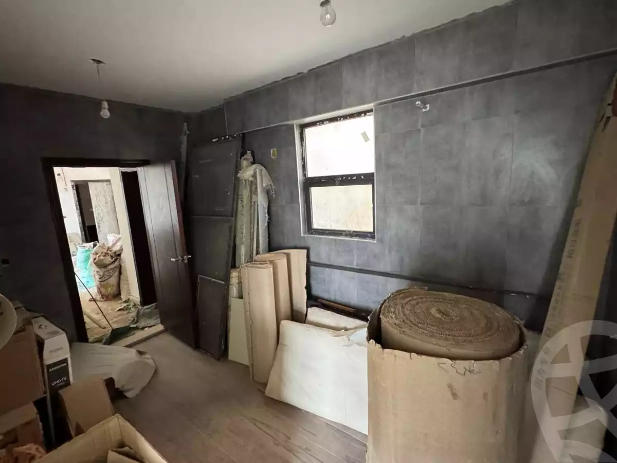 https://aqarmap.com.eg/en/listing/5939668-for-sale-cairo-el-sheikh-zayed-city-compounds-kmbwnd-wyst-twn-swdyk