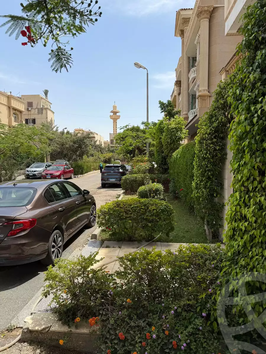 https://aqarmap.com.eg/en/listing/5940237-for-sale-cairo-new-cairo-el-ahyaa-third-neighborhood