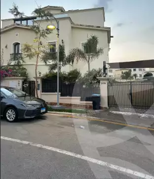 https://aqarmap.com.eg/en/listing/5941759-for-sale-cairo-mokattam-compounds-uptown-cairo-levana-uptown-cairo
