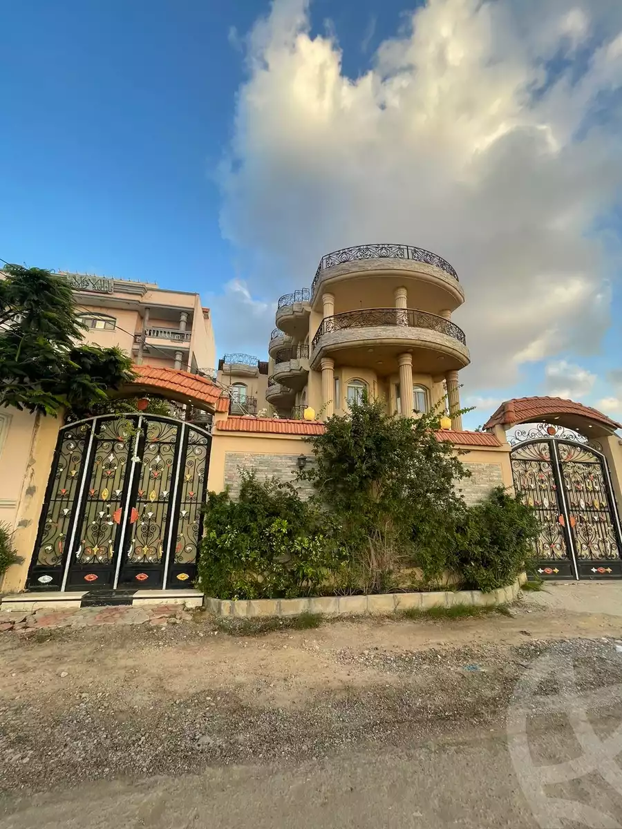 https://aqarmap.com.eg/en/listing/5942976-for-sale-alexandria-moharram-bey
