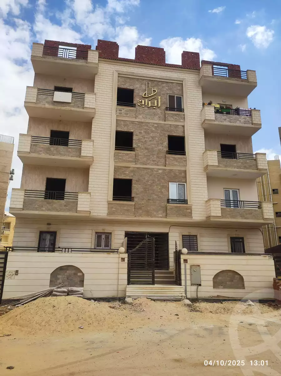 https://aqarmap.com.eg/en/listing/5943644-for-sale-cairo-6th-of-october-hadaeq-october-lmntq-lsyhy-b