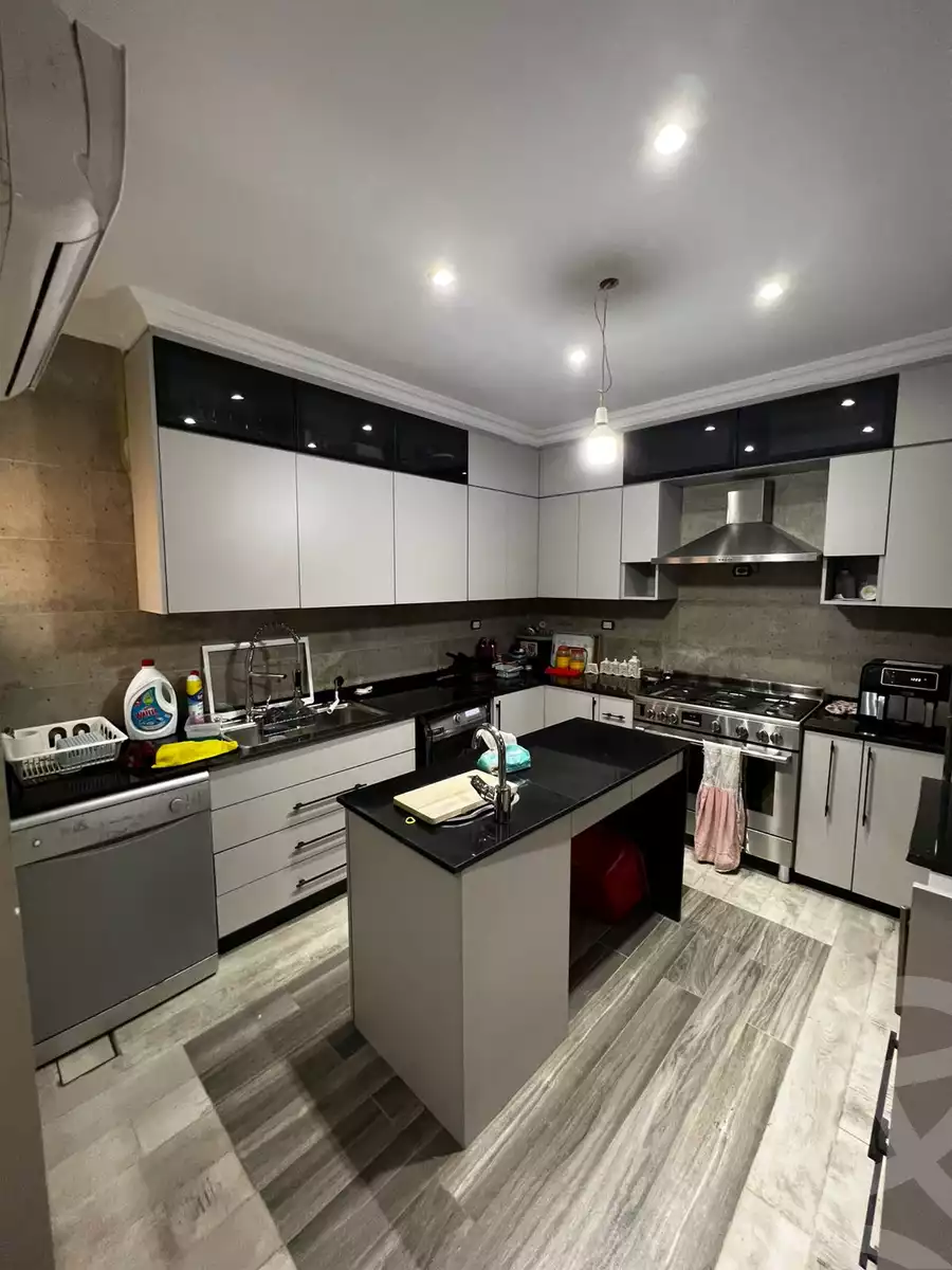 https://aqarmap.com.eg/en/listing/5944495-for-sale-cairo-6th-of-october-hadaeq-october-kmbwnd-fy-hdyq-ktwbr-kenz