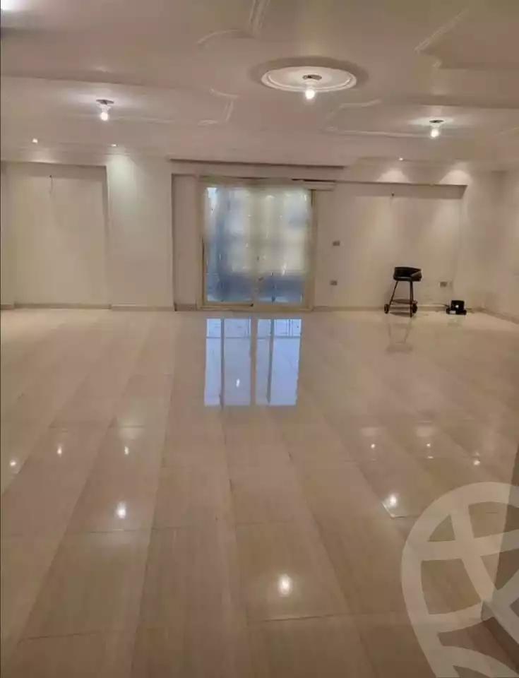 https://aqarmap.com.eg/ar/listing/5948158-for-sale-cairo-mokattam-lhdb-l-ly-shareaa-9