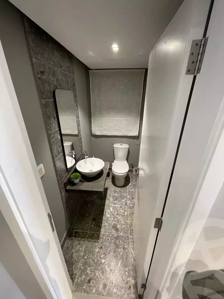 https://aqarmap.com.eg/en/listing/5948334-for-sale-cairo-el-sheikh-zayed-city-compounds-kmbwnd-fyldj-wyst-dr-llttwyr