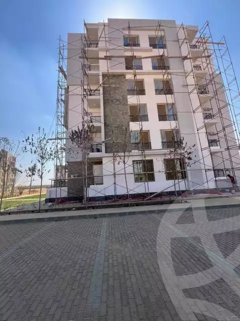 https://aqarmap.com.eg/en/listing/5948568-for-sale-cairo-el-sheikh-zayed-city-lshykh-zyd-ljdyd-west-view-residence-hdp